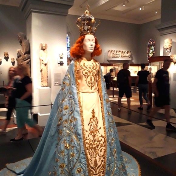 Meet your Posher, Jennifer - Picture 5 of 16